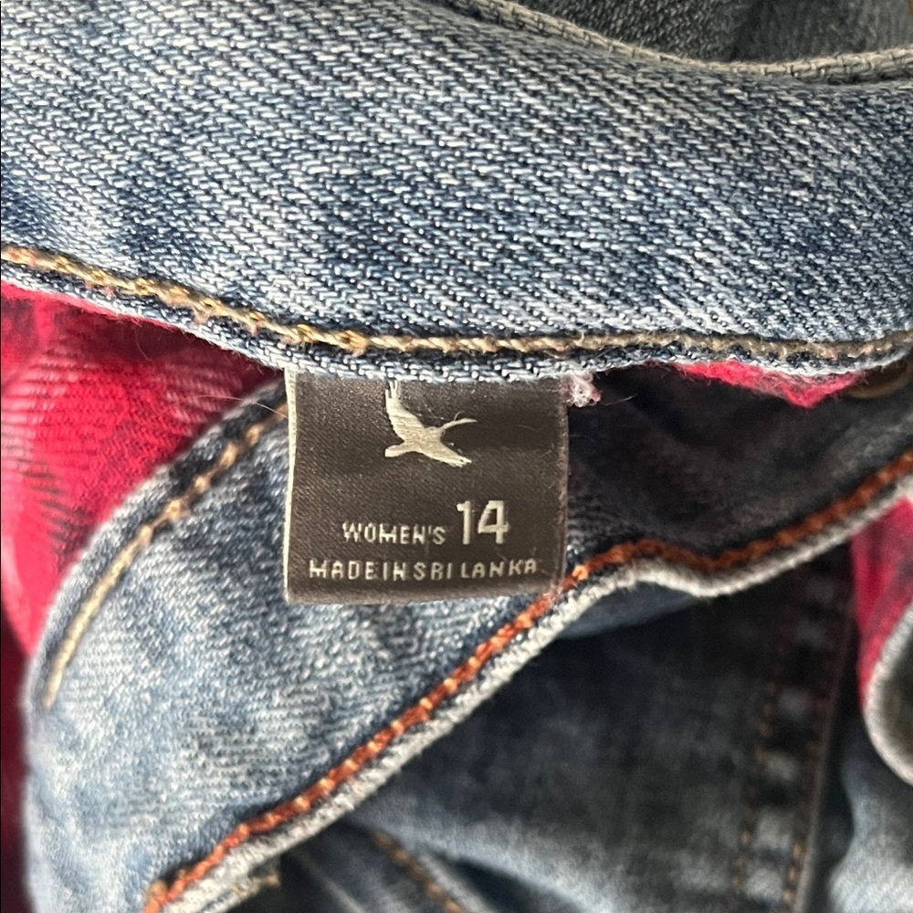 Eddie Bauer Lined Light Blue Boyfriend Jeans - Picture 6 of 6